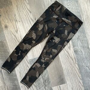 Athleta green camouflage leggings women’s small‎